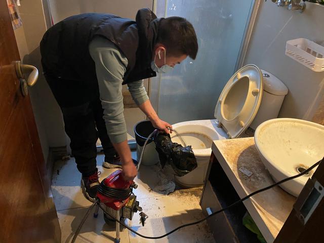 英吉沙不同类型的堵塞，疏通方法不同