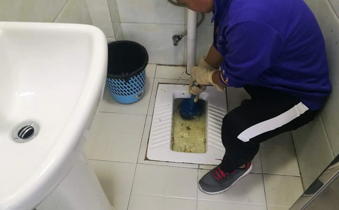 英吉沙疏通蹲坑