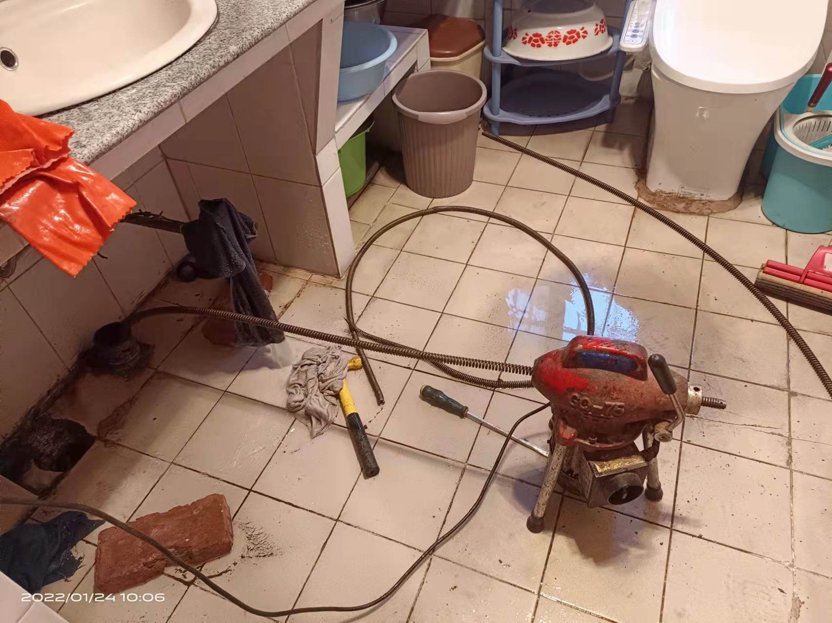 英吉沙疏通厨房下水道，地漏疏通